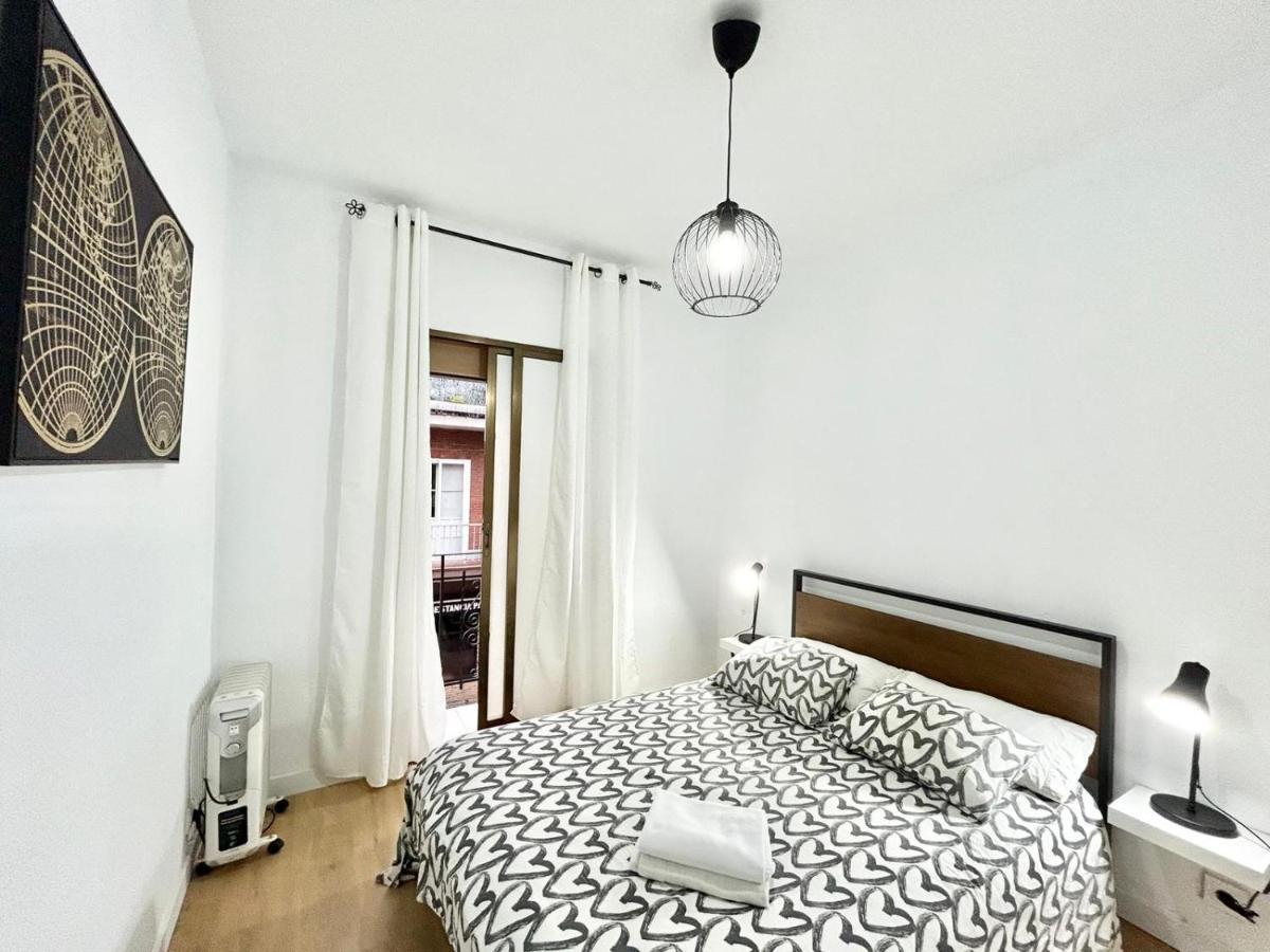 Plaza Rio A Apartment Madrid Exterior photo