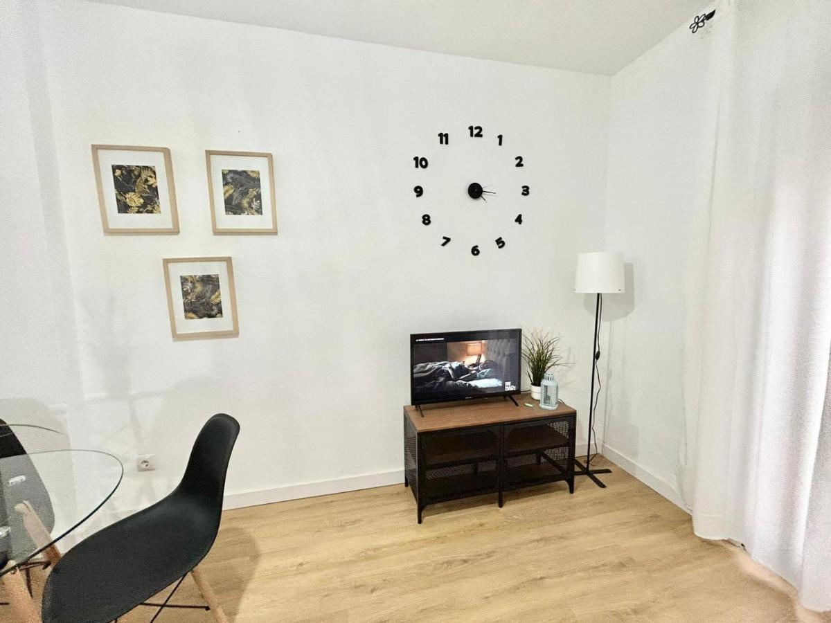 Plaza Rio A Apartment Madrid Exterior photo